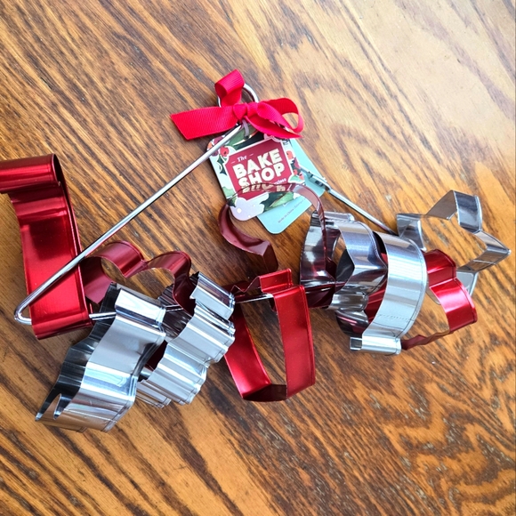 👀50% OFF🍪🥠NWT‼️ The Bake Shop by Masterclass 10-piece Cookie Cutter Set - Picture 5 of 7